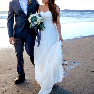 David’s Bridal Strapless Sweetheart Wedding Dress